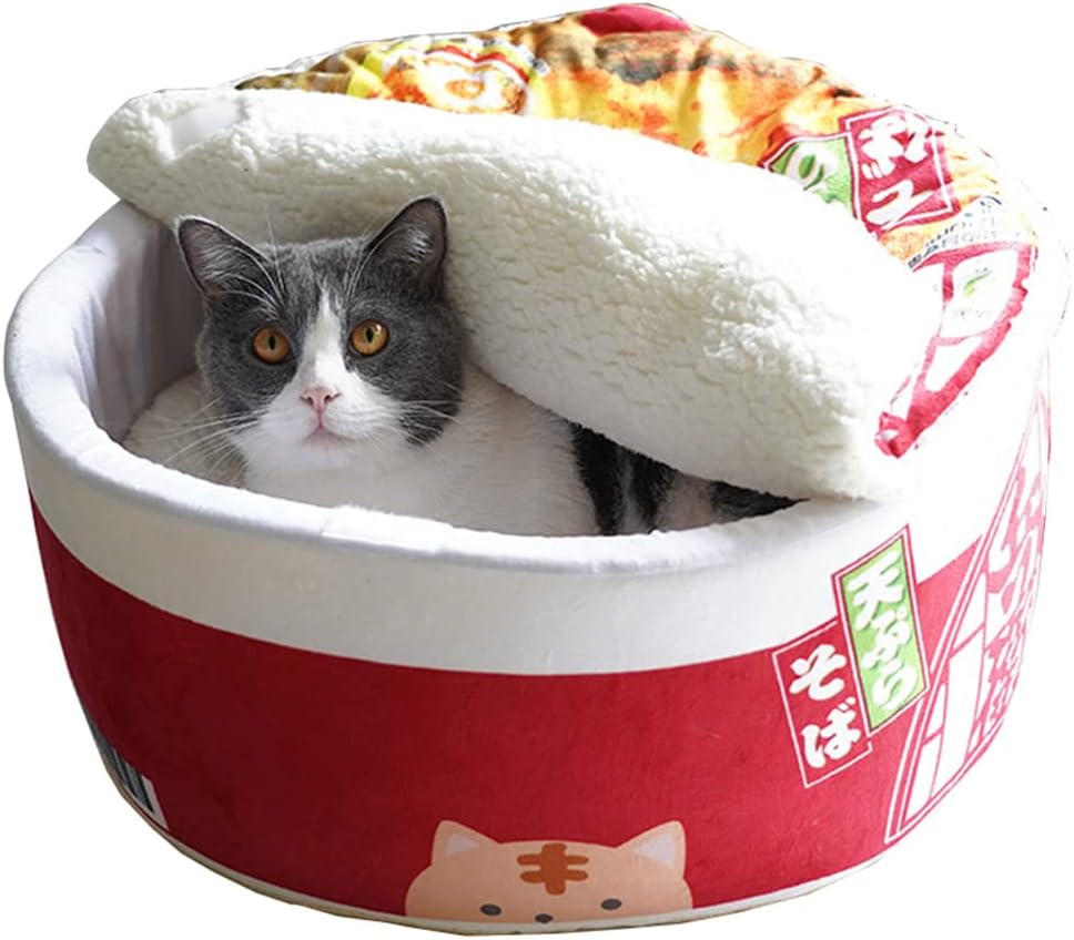 Tomiki Cat House - Cold Protection and Comfort