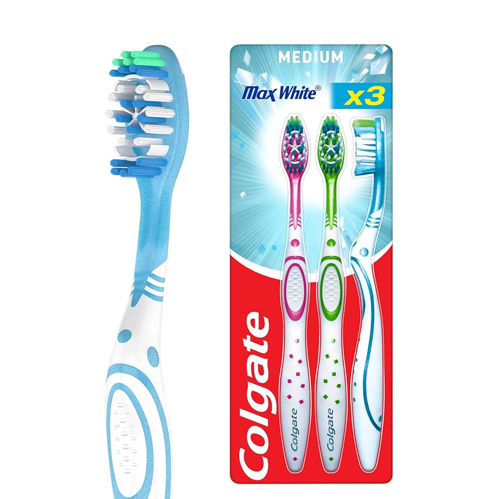 Colgate Max White Medium Toothbrush