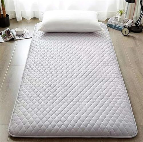 Japanese Floor Mattress by PLOTSAGE