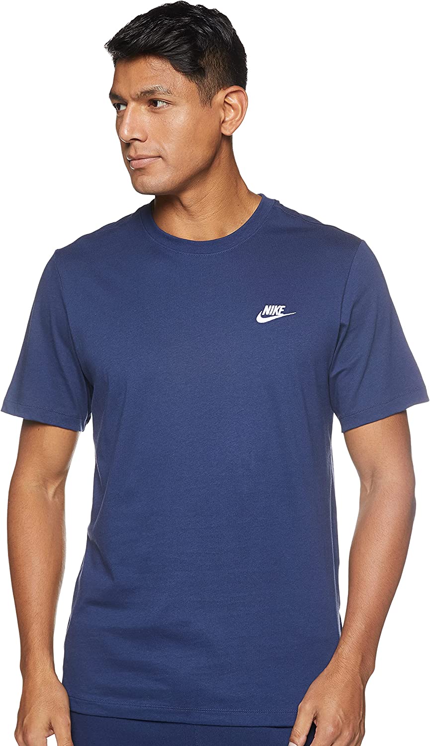 NIKE Men's Sportswear Club T-Shirt